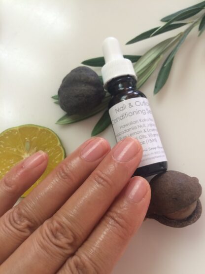 Nail & Cuticle Conditioner with Hawaiian Kukui Nut and Macadamia Nut Oils Pure Lavender & Lemon 0.5oz